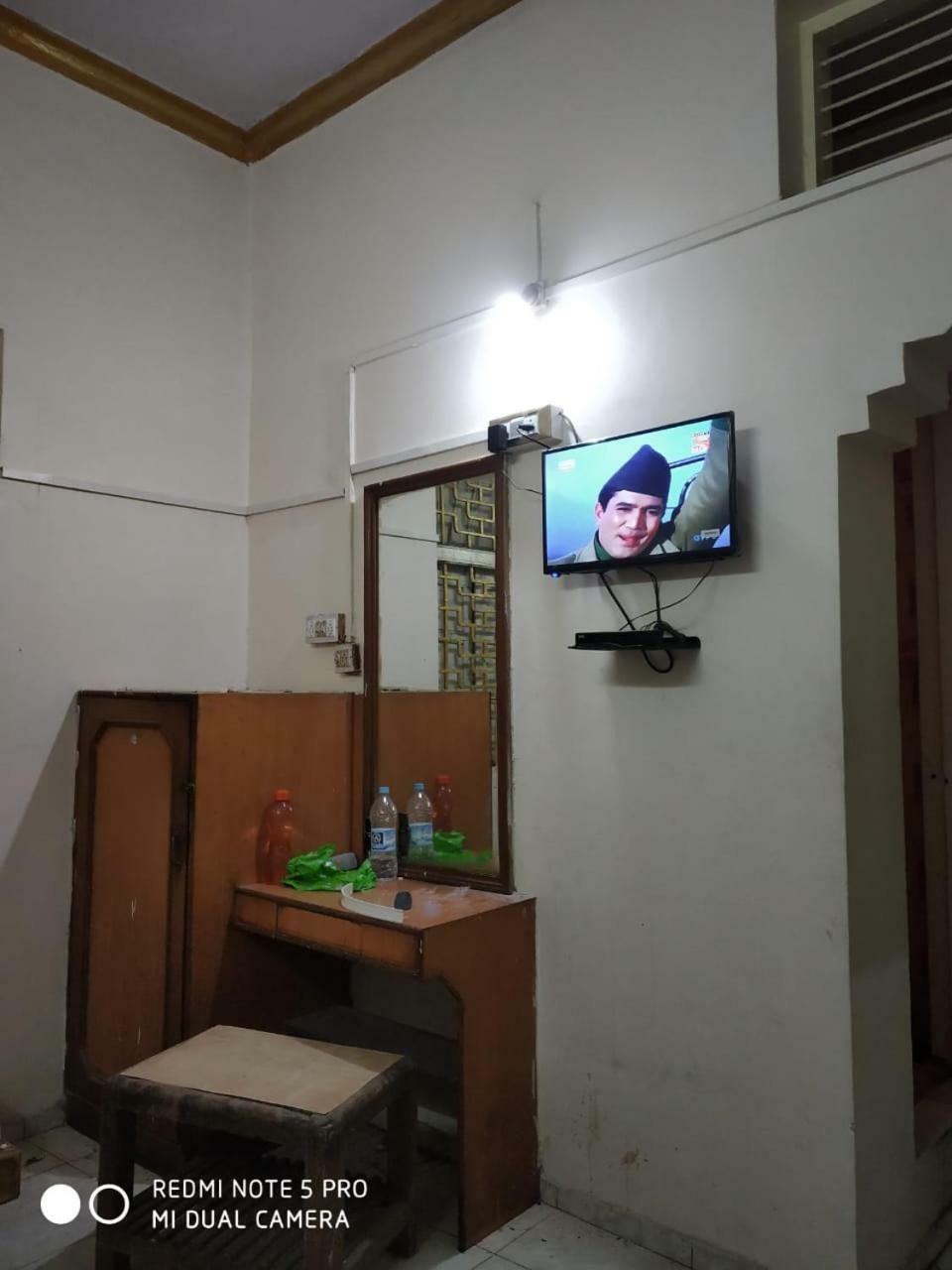 Hotel Uttam Nivas อาเมดาบัด ภายนอก รูปภาพ